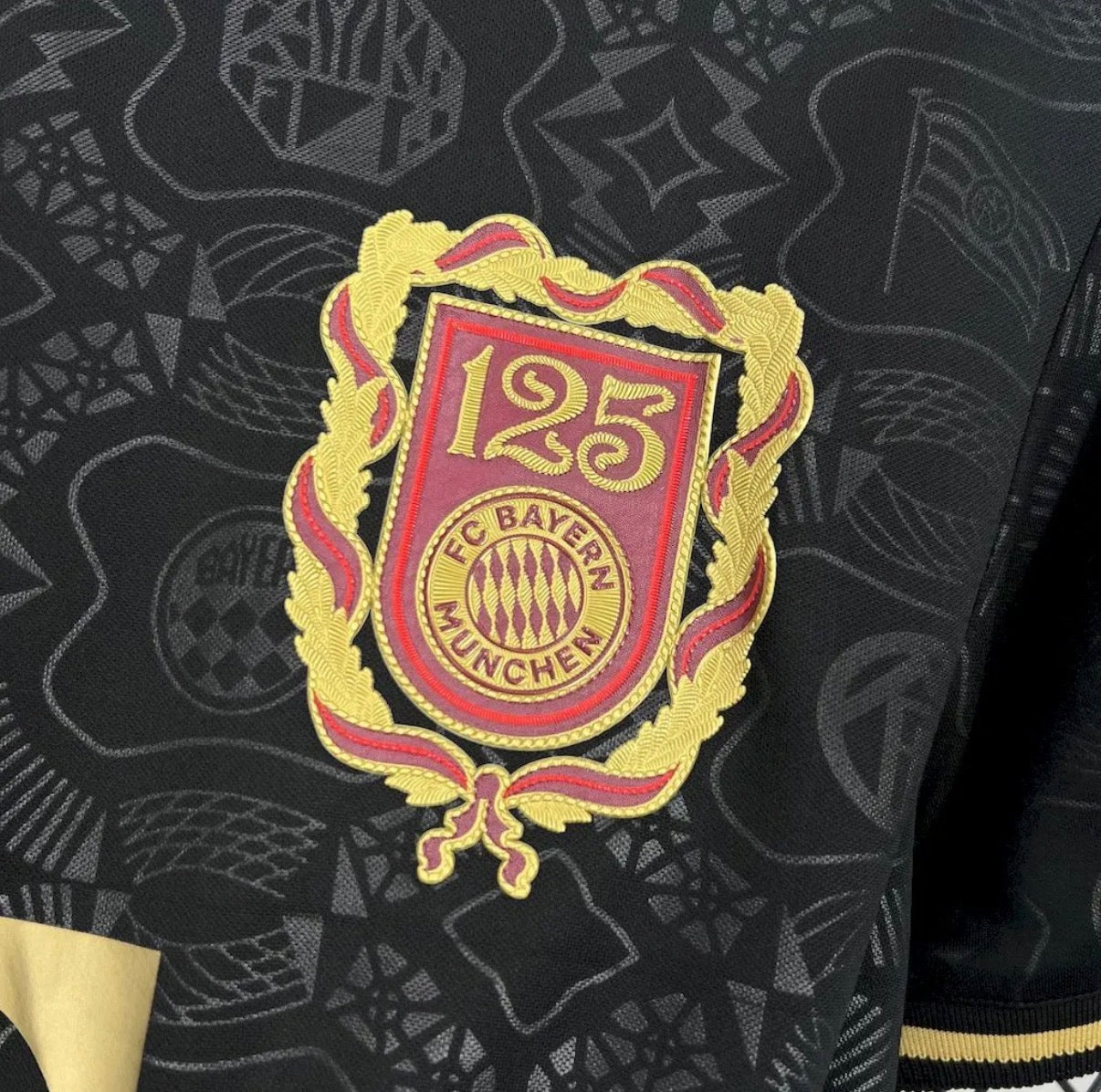 Maillot Bayern 125ème anniversaire 25/26