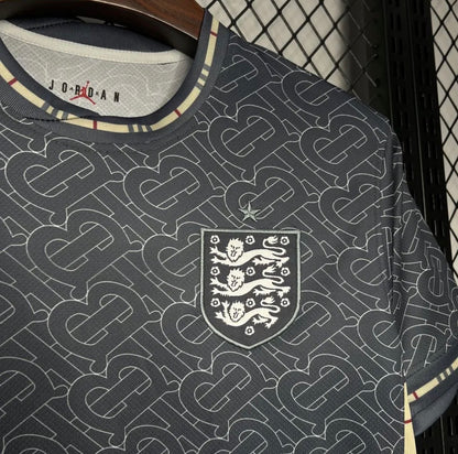 Maillot Angleterre concept Burberry 24/25
