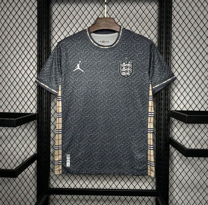 Maillot Angleterre concept Burberry 24/25