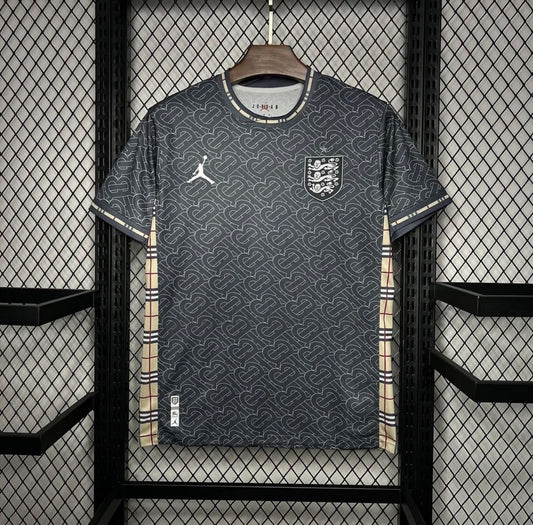 Maillot Angleterre concept Burberry 24/25