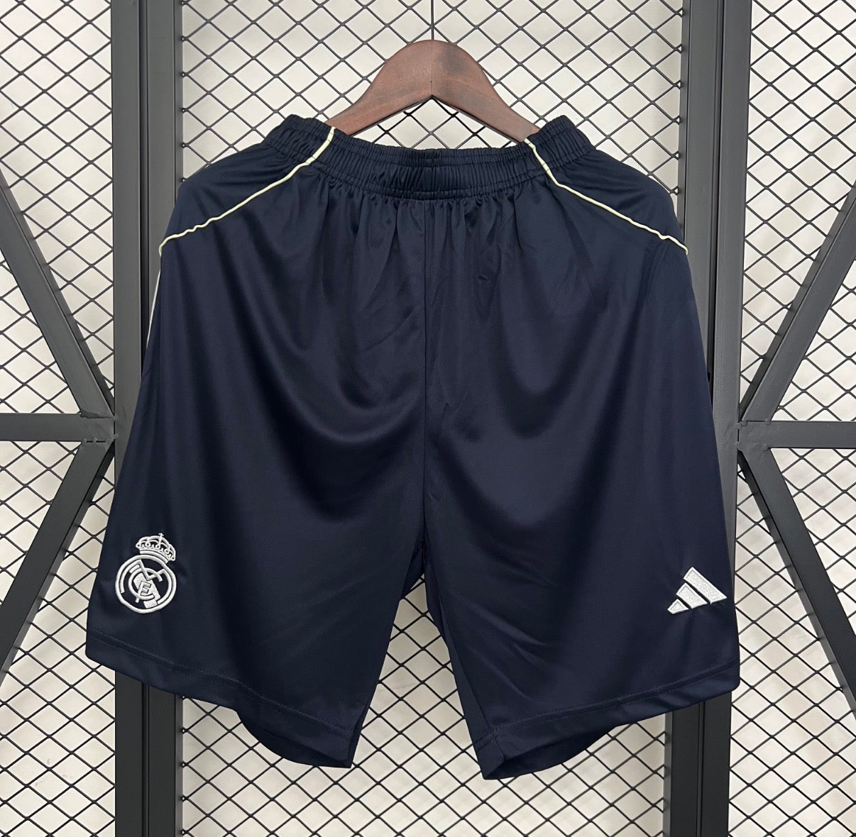 Short real bleu 25/26